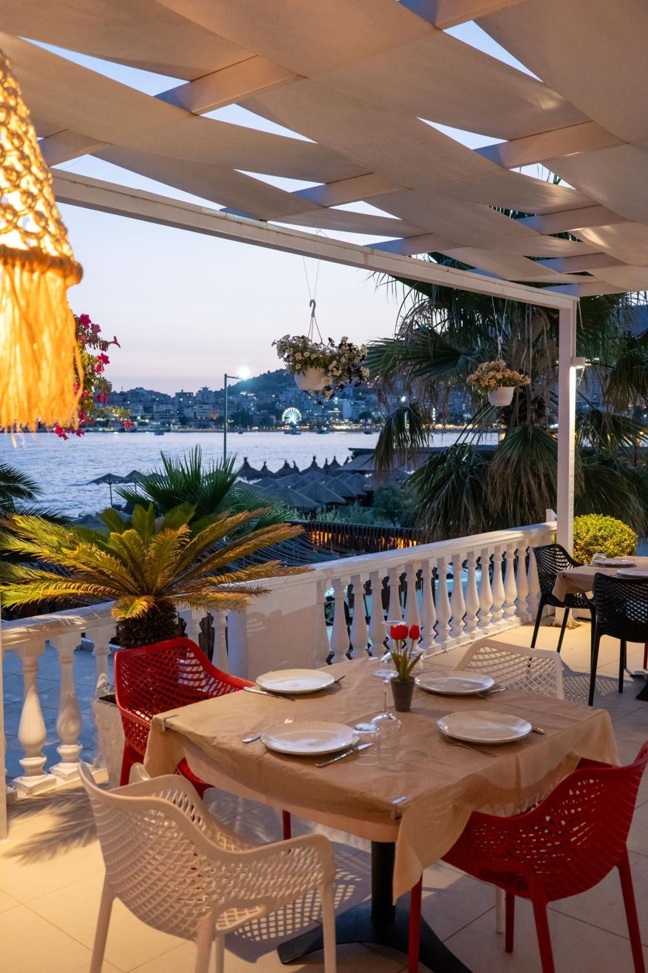 Hotel Sejko Sarandë Buitenkant foto