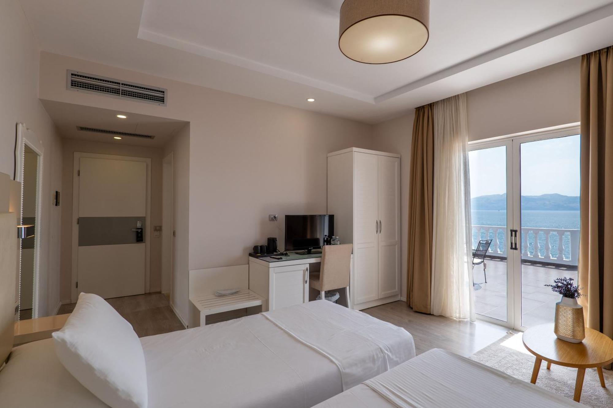 Hotel Sejko Sarandë Buitenkant foto