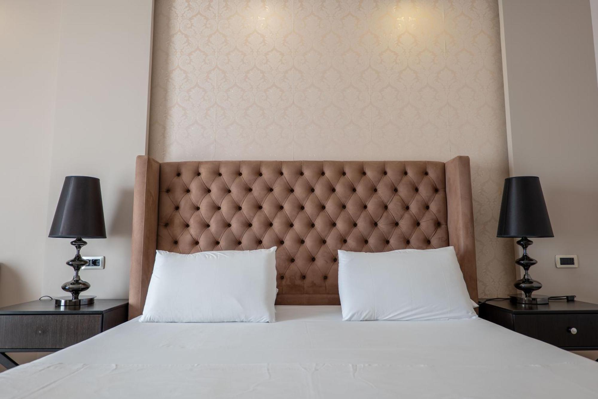 Hotel Sejko Sarandë Buitenkant foto
