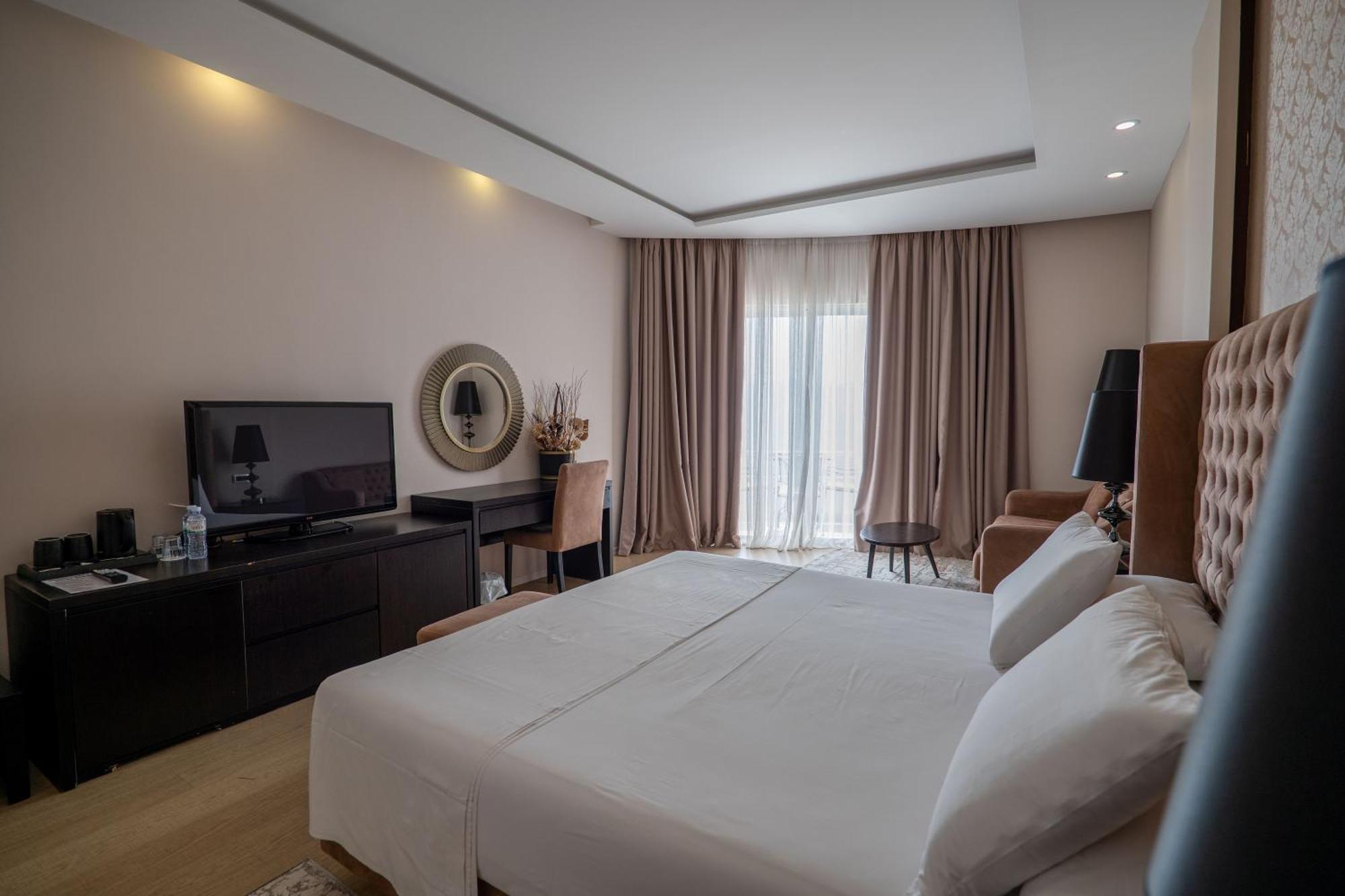 Hotel Sejko Sarandë Buitenkant foto