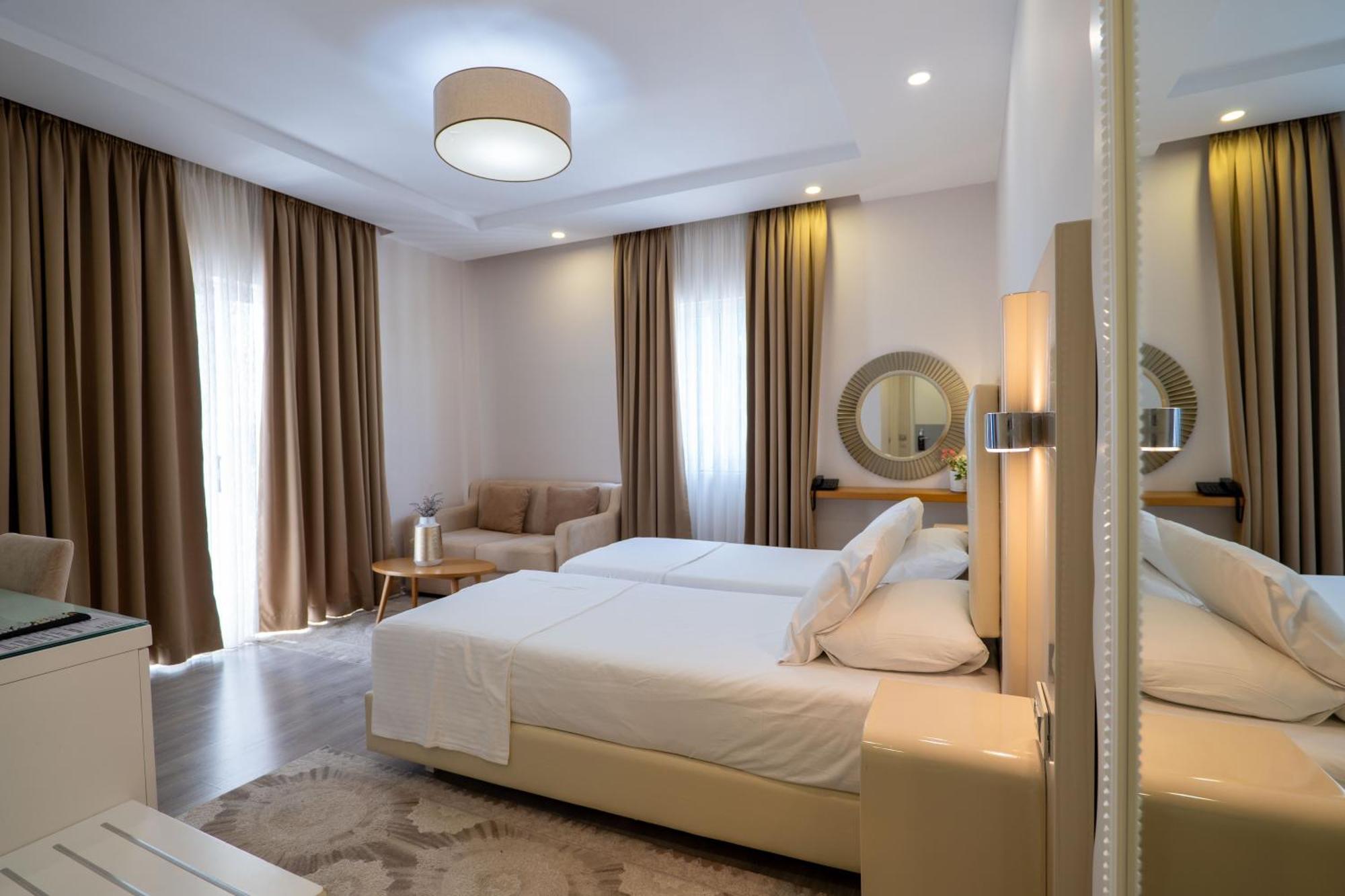 Hotel Sejko Sarandë Buitenkant foto
