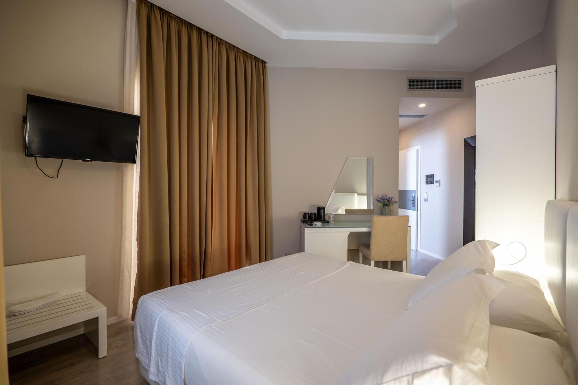Hotel Sejko Sarandë Buitenkant foto